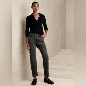 [NEW WITH TAG] Banana Republic Dark Washed Beau Jeans Size 24 (Size 00)